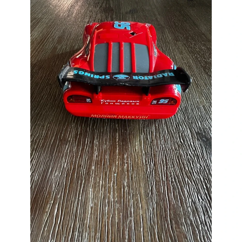 Disney Pixar Cars Lightning McQueen Thinkway Toys Red Race Car 7.5in